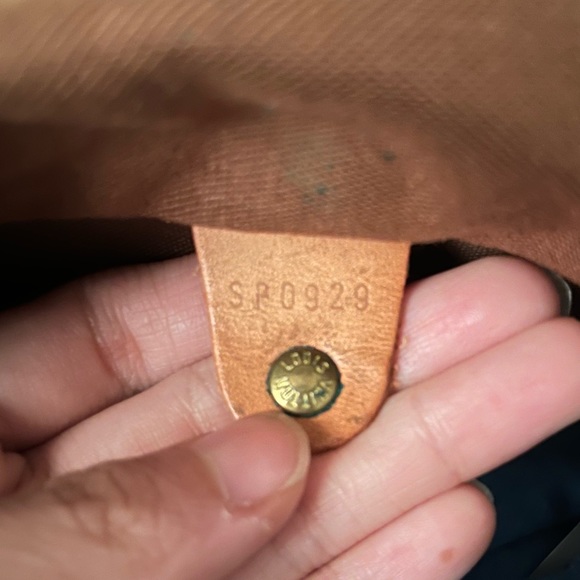 ✨SOLD✨AUTHENTIC LOUIS VUITTON SPEEDY 25✨ - Picture 3 of 14